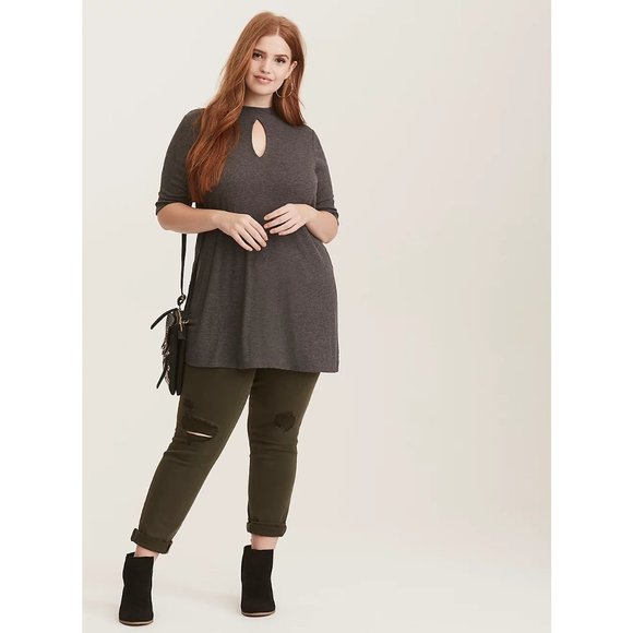Torrid Gray Charcoal Mock Neck Ribbed Tunic Size 2 - Picture 2 of 8